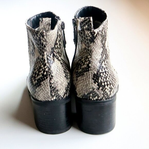 Blondo Snakeskin Leather Waterproof Block Heel Pointy Toe Ankle Boots / Booties - Picture 6 of 16